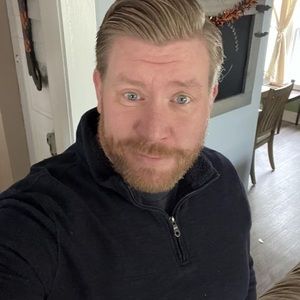 Meet your Posher, Adam